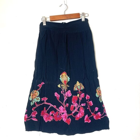Cloze By Chenault Midi Length Skirt Black & Pink Floral Design Sz Small - Picture 1 of 4